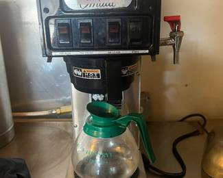 Bunn commercial coffee maker-$