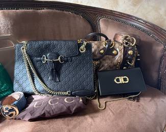 Authentic Gucci, Louis Vuitton, Versace ,Salvatore Ferragamo.