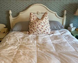 Shabby Chic Style White Wood Bed Frame with Carved Hardboard and Footboard 58 x 63 x 86 in. - $350.00