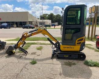 AGT Mini Excavator