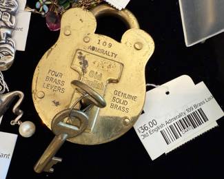 Old English Admirality 109 Brass Lock