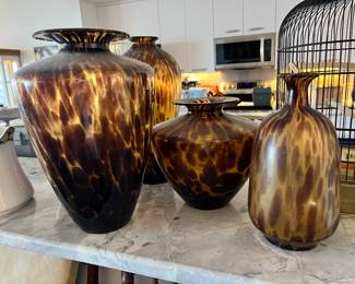 Tortoise shell vases