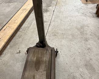 Antique scale