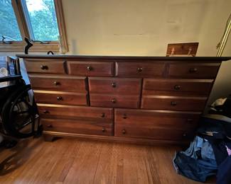 Vaughan Bassett dresser....