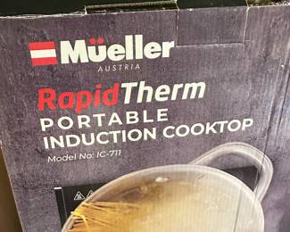 More kitchen treasures......