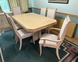 Dining room table, 6 chairs and a leaf.....