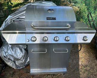 Gas grill