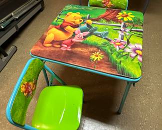 Winnie the Pooh kids table and chairs