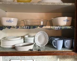 Corelle dish set with coffee mugs