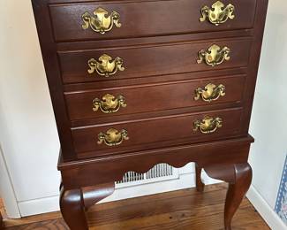 Wood flatware storage chest