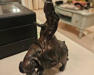 Very cool heavy bronze 
Trinket box $75