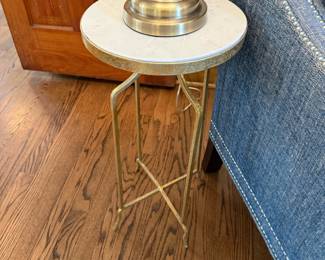 Jofran Global Round Marble Accent Table