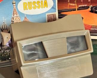 Vtg View Finder W/ Russia Reel Pack
