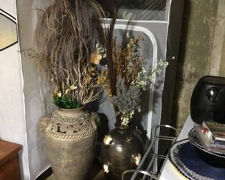 Decorative items 