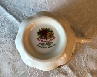 Royal Albert 