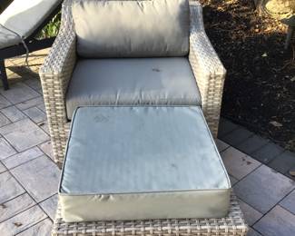 Chaise lounge 