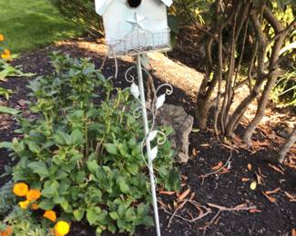 Bird house 