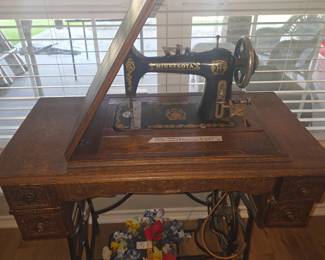 Treadle Sewing Machine 