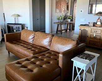 Leather Sectional 95-1/2" x 62-1/2"