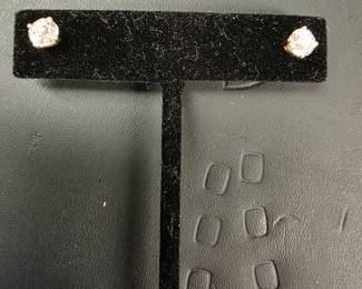 Diamond earrings. 1.4ct tw