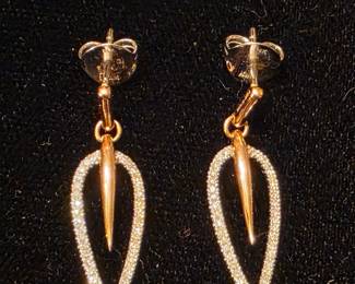 14K and Diamonds earrings 