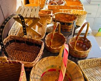 BASKETS! BASKETS! BASKETS!