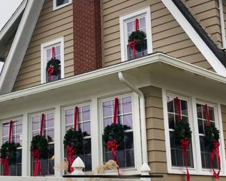 full house of custom made wreaths