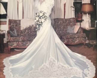 French Wedding gown and veil - Made in Franch