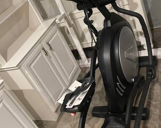 Elliptical machine ready to help you stay fit!