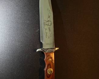 Bowie Knife "Wild West Bowie Knife #7" Blade Engraved both sides decorative scroll work on cross guard and pommel