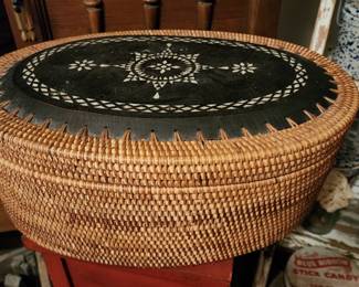 Large Woven Basket with removeable lid, very beautiful basket in perfect condition.  