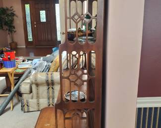 This is the side of the Imperial curio cabinet.  Cute, right?