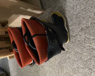 FIREFIGHTERS. BOOTS