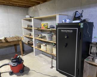 Like new Field and Stream. Combine nation floor safe
Wet Vac
Crocks/jugs