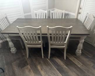 Dining Table & Chairs