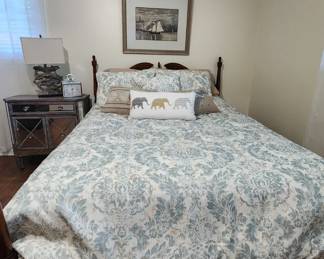 Queen size bed
