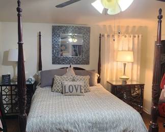 Queen size four post rice bed