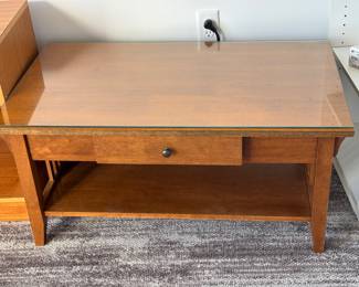 Table w/glass top