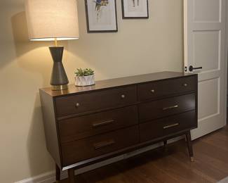 Dresser, part of 4 piece bedroom set, sold as a set . $1000