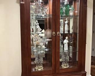 Ethan Allen display cabinet. Excellent condition. Retail $4300. Looking for a good home. $300