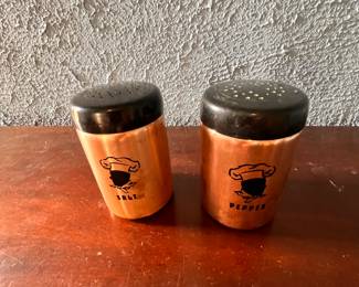 VTG Salt n Pepper Shakers