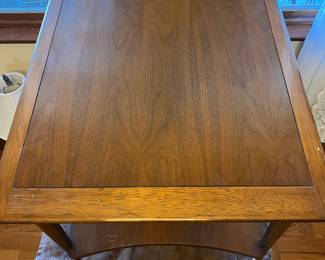 LANE SIDE TABLE