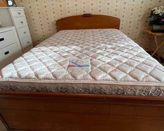WATERFALL FULL SIZE BED