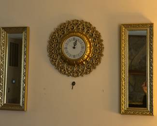 MID CENTURY CLOCK