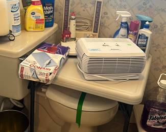 ASSORTED TOILETRIES