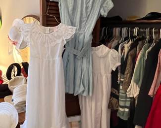 VINTAGE DRESSES