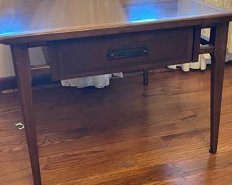 LANE SIDE TABLE