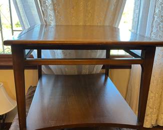 LANE SIDE TABLE