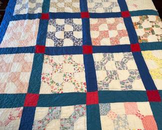 9 PATCH PATTERN PATCHWORK QUILT
