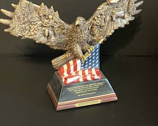 BRADFORD EXCHANGE STATUE - BATTLE OF THE BULGE